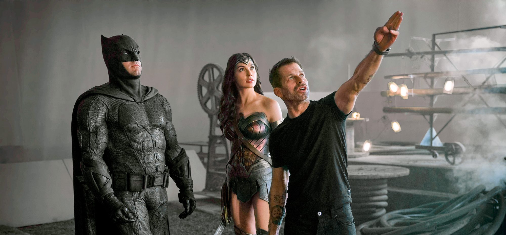 Review of the movie Zack Snyder's Justice League blockbuster DC house